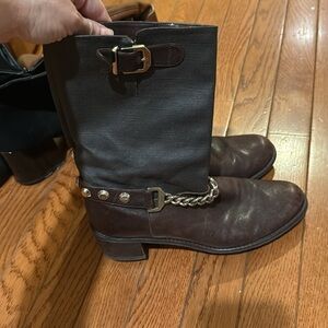 Stuart Weitzman Figaro chain boots. Chocolate brown. Gorgeous!